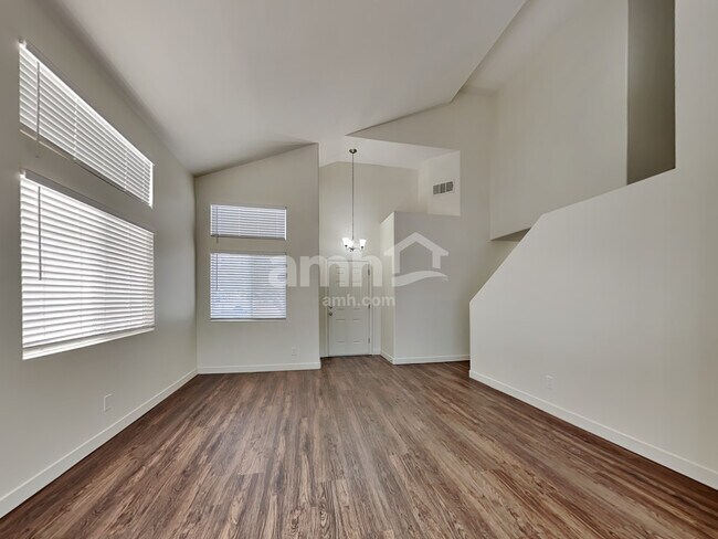 Building Photo - 2084 Lipari Ct