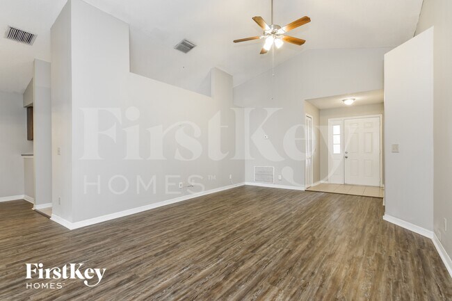 Foto del edificio - 4322 Kipling Ave