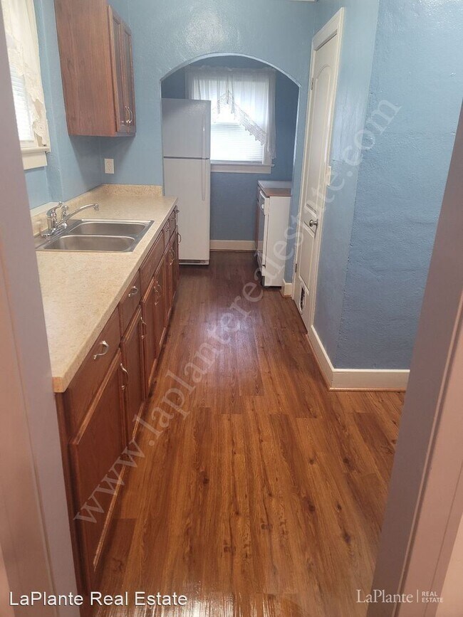Building Photo - 3 br, 1 bath House - 2048 Balkan Place 1