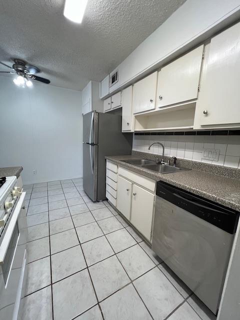 Building Photo - 2305 Barton Village Cir