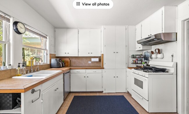 Building Photo - Gorgeous Tarrytown Home for Rent
