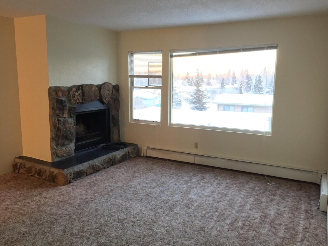 Primary Photo - 1110 W 20th Ave
