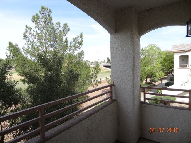 Foto del edificio - 5655 E Sahara Ave