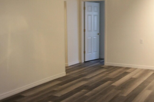 Building Photo - 11434 River Run Cir