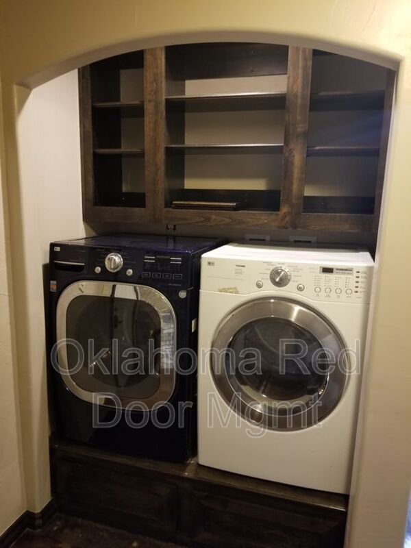 Foto del edificio - 1620 Claudia Dr