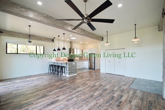 Building Photo - 2 Bedroom Woodacre Home with Views!