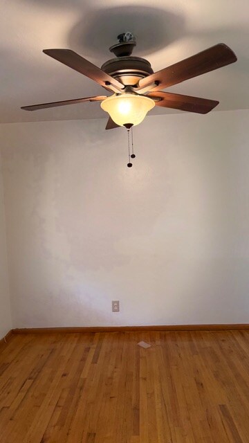 Foto del edificio - 1530 W 23rd St