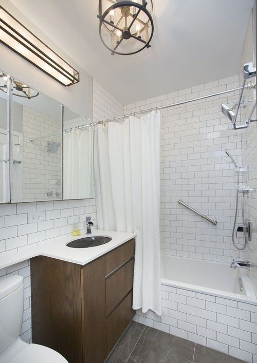 Building Photo - 152 E 72nd St