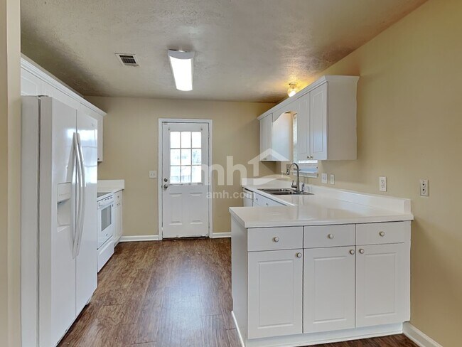 Foto del edificio - 1513 Waxman Dr