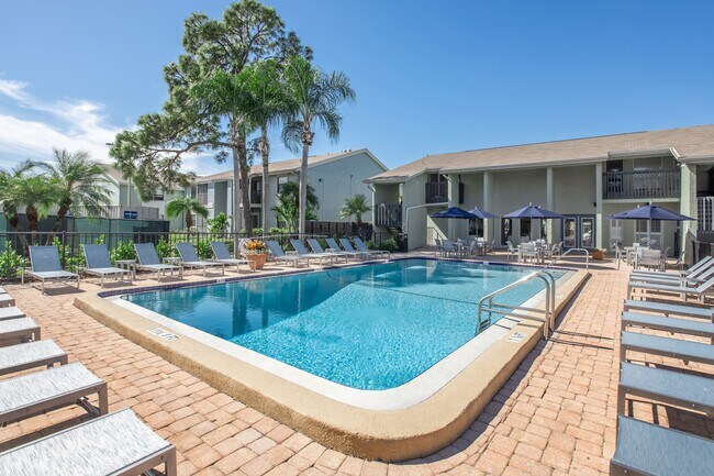 Building Photo - Palmera at Gandy