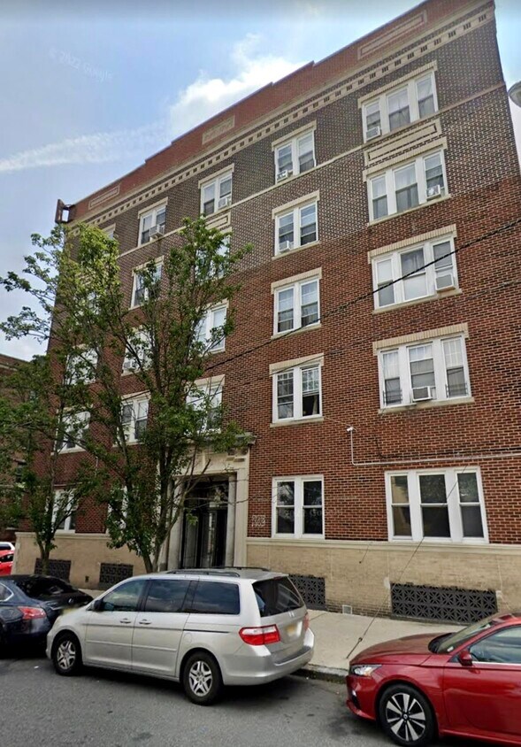 7112 Park Ave Unit 306, North Bergen, NJ 07047 Room for Rent in North