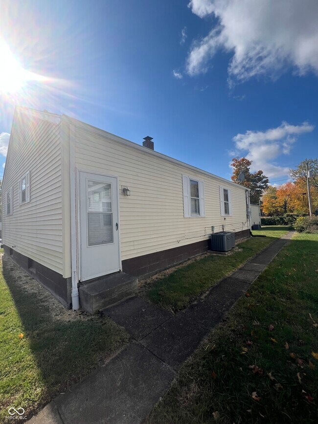 Foto del edificio - 702 W 23rd St