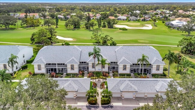 Foto del edificio - Golf Membership Included • 6-12 Months Lease • Furnished 2 Bedroom Condo