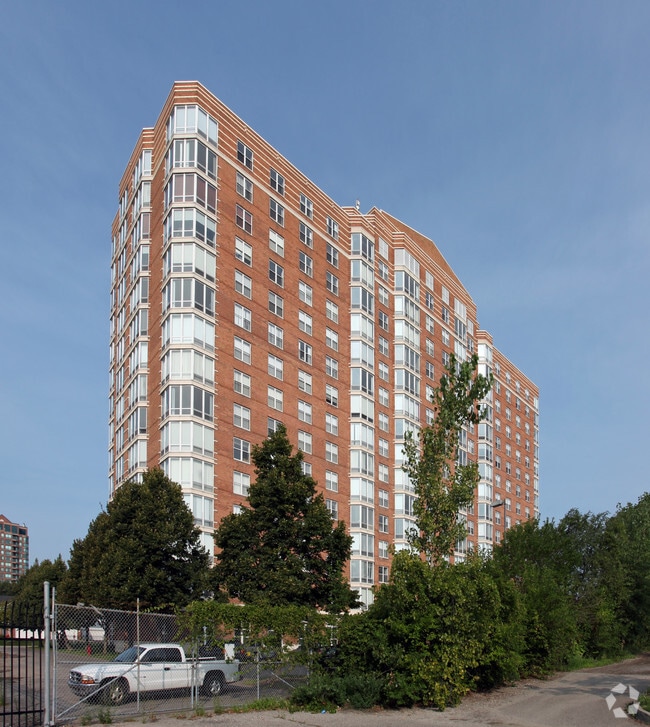 Great Lakes Tower Rentals Detroit, MI