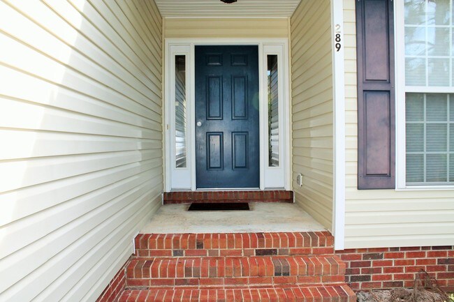Foto del edificio - 289 Firetree Ln