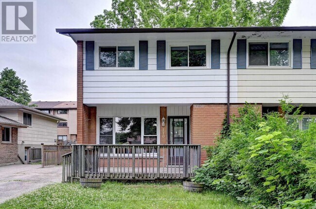 Photo du bâtiment - 110 Conway Dr