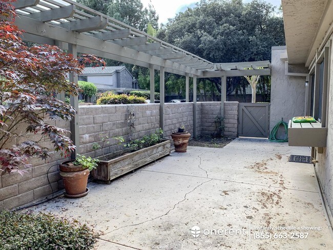 Building Photo - 3 br, 2 bath Condo - 1608 Sparkling Way -