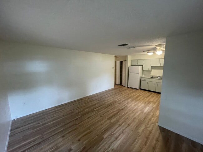 Foto del edificio - 5602 Montana Ave