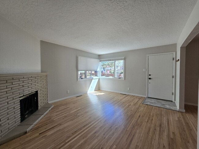 Building Photo - 1018 Camino Carlos Rey