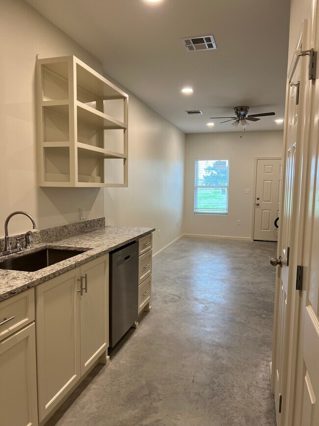 Foto del edificio - 299 Sara St