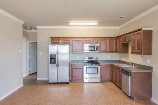 Building Photo - 1133 Newcastle Dr