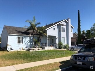 Building Photo - 4517 E Lavante St