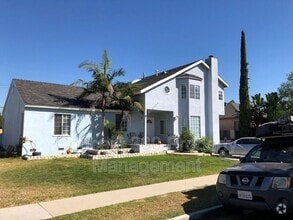 Building Photo - 4517 E Lavante St