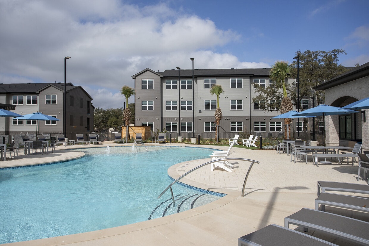 Prose Solaire Apartments in Corpus Christi, TX