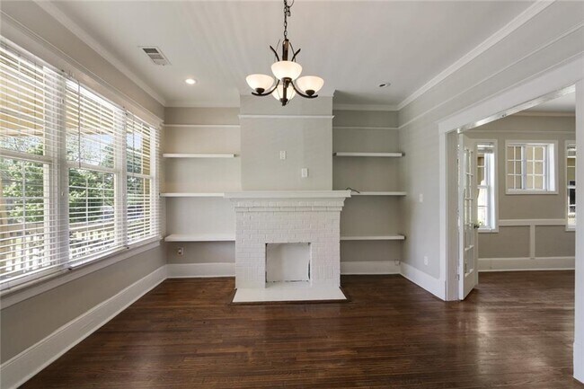Foto del edificio - 585 Jones Ave NW