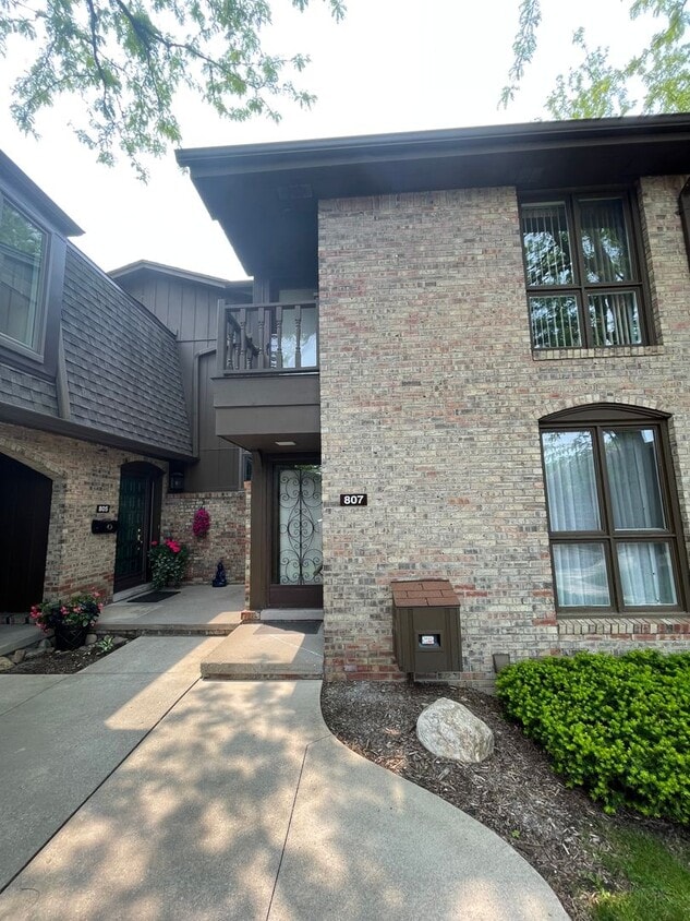 1 Bed 1 Bath - 1 Bed 1 Bath