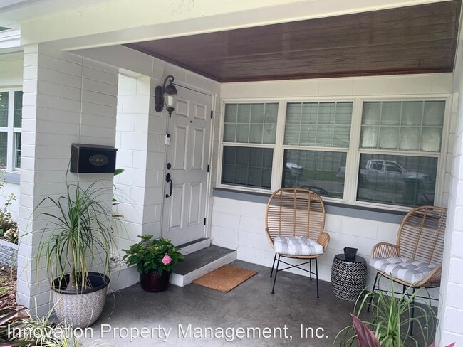 Foto del edificio - 3 br, 1 bath House - 240 Alpine Drive