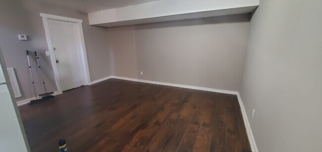 Living room - 15 Maple Plz