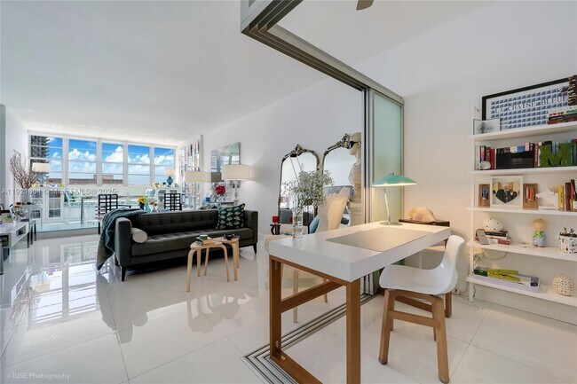 Building Photo - 800 West Ave