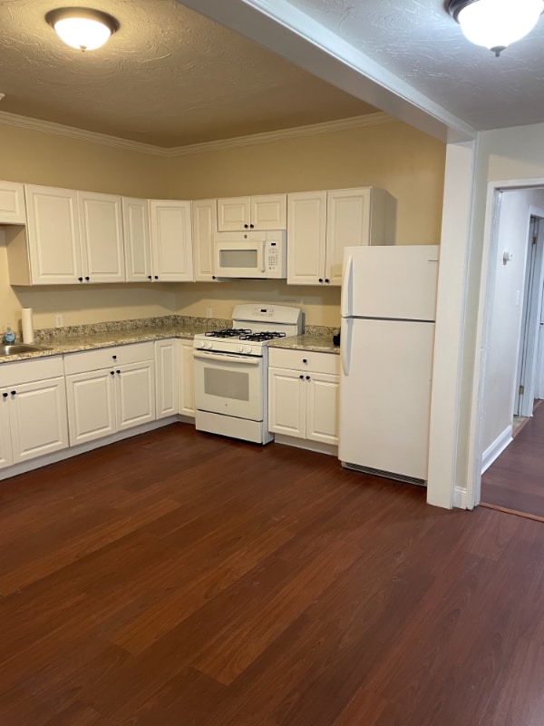 Photo - 465 N Belmont St Apartment