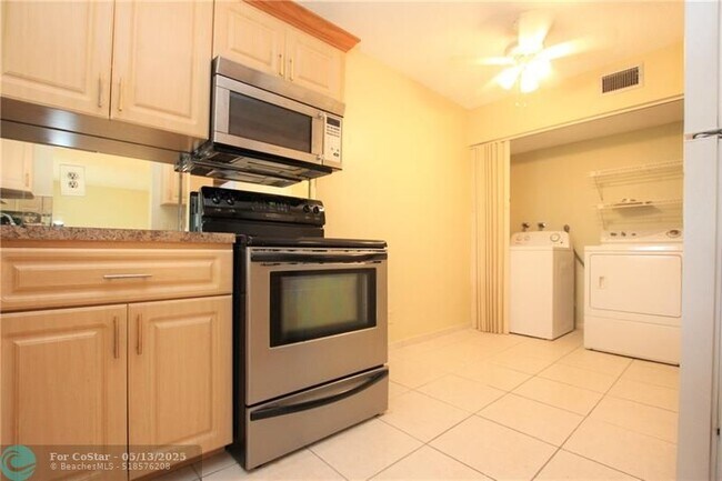 Foto del edificio - 17 Willowbrook Ln