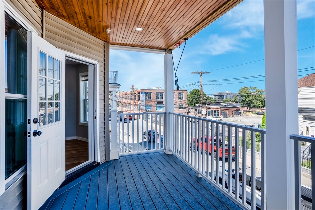 Foto principal - 17 Linden St