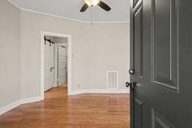 Foto del edificio - Charming 3 bedroom House in Old Hickory Village