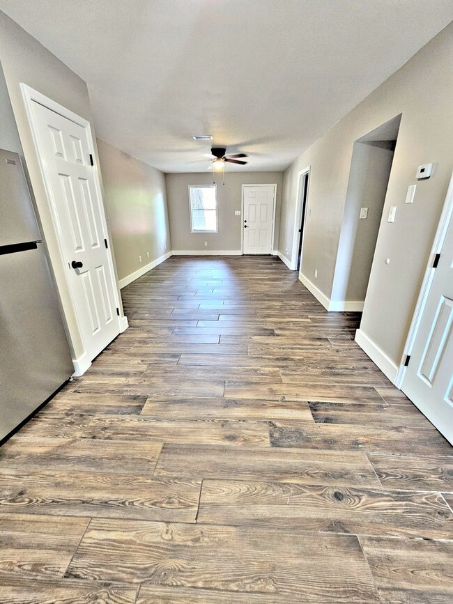 Building Photo - Apartment 2BR/1BA Decatur SW