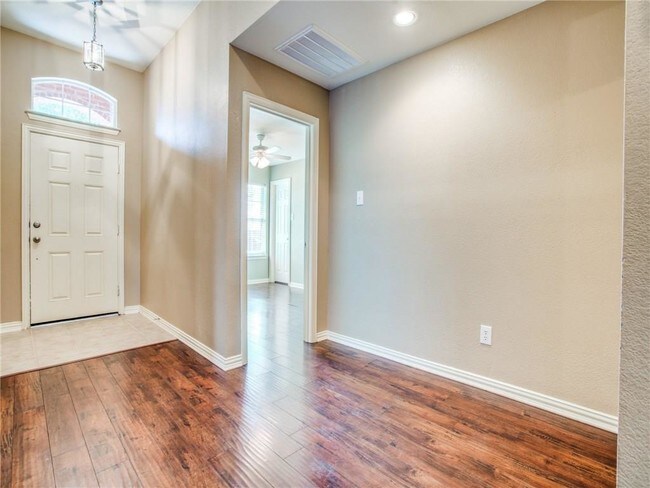 Building Photo - 5315 Penny Ln