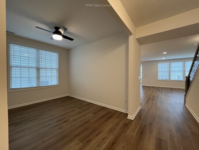 Foto del edificio - COMING SOON! Beautiful 3-Bed, 3-Bath Home ...
