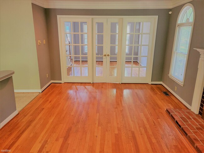 Building Photo - 6000 Pleasant Pond Ct