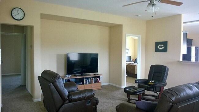 Building Photo - 6510 Gardners Brook
