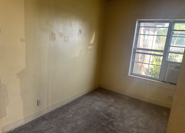 Foto del edificio - 1017 Hunter Ave
