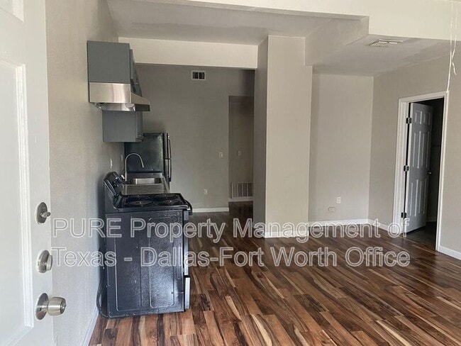 Building Photo - 2932 Haynie St