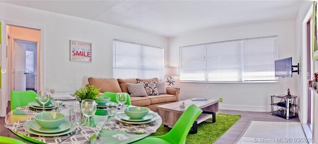 Foto del edificio - 1711 Fletcher St
