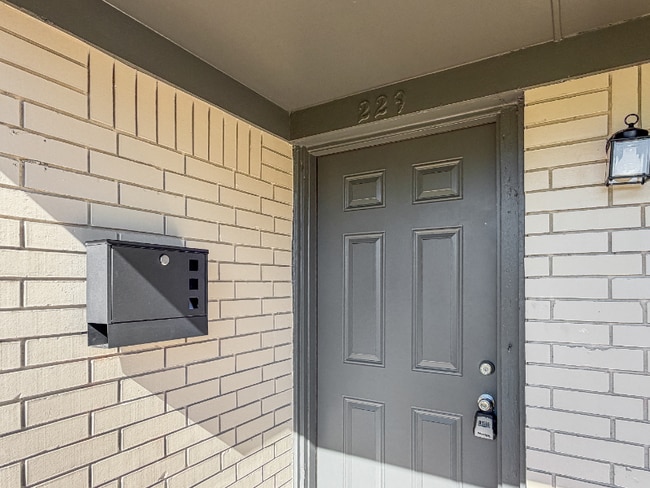 Photo - 229 NW 79th St House