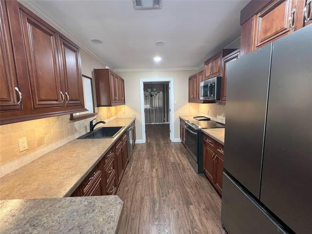 Foto del edificio - 208 Shelmar Dr