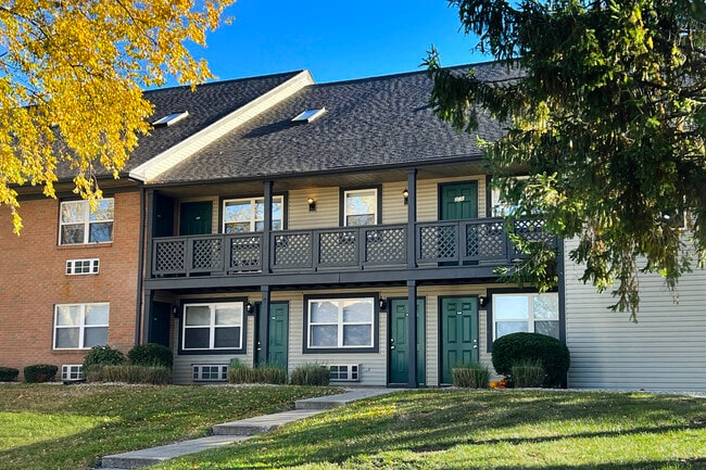 Building Photo - Greenlawn Arbors Apartments