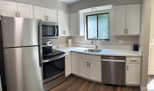 Foto del edificio - Shaler 2 Bedroom Townhouse