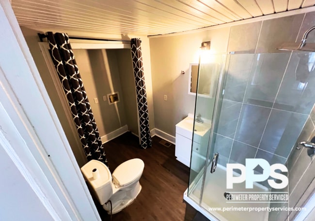 Photo - 530 Oakland Ave SE Apartment